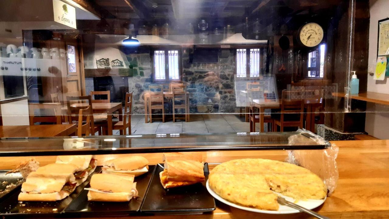 Hostal-Cicloturismo Lopenea Leitza  Dış mekan fotoğraf